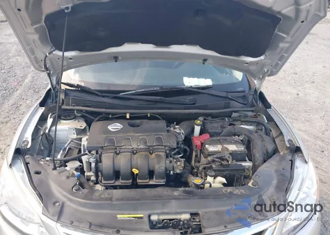 2014 Nissan Sentra Sr z USA, uszkodzony, nr VIN 3N1AB7AP4EY288477